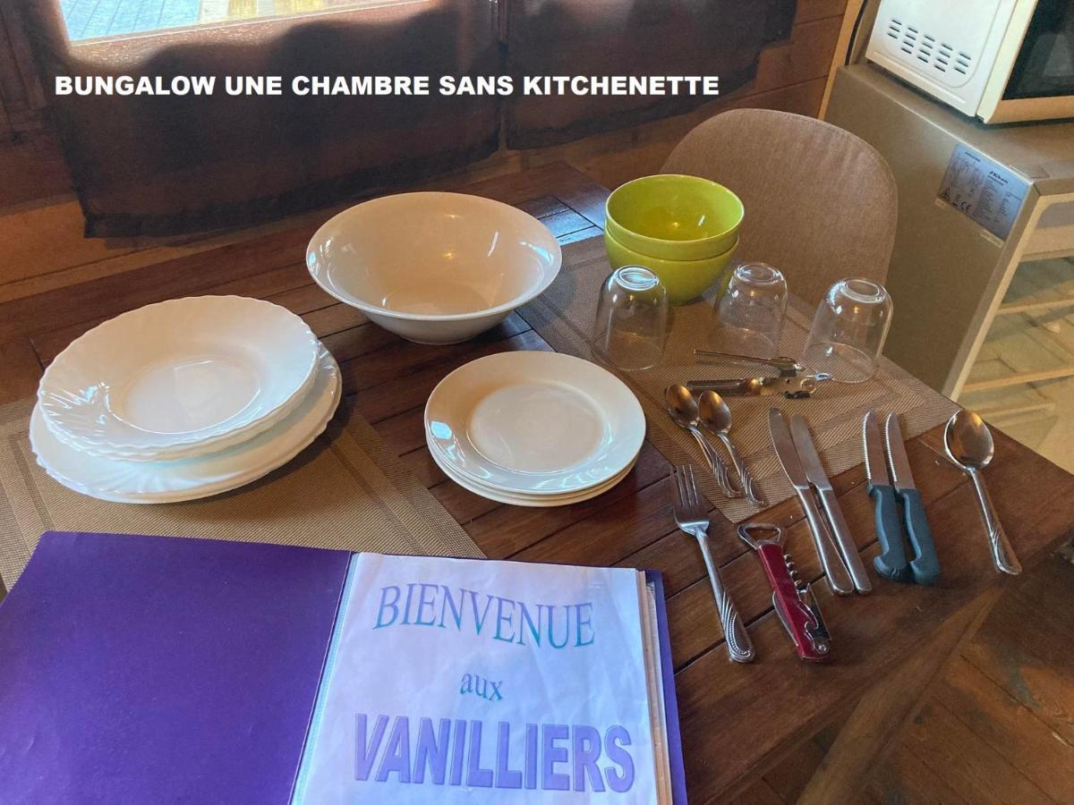 Les Vanilliers Location BUNGALOWS Saint-Joseph Extérieur photo